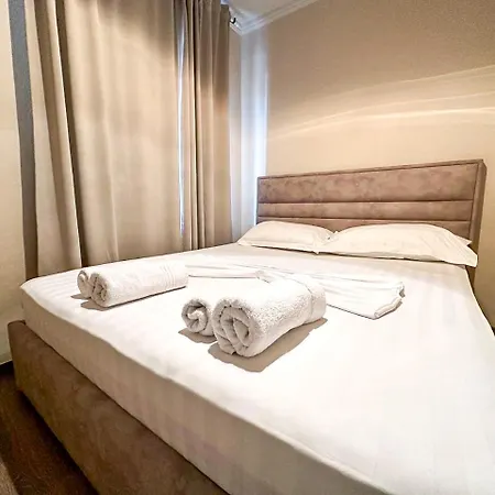 Grand Park 2br Апартаменты Тирана