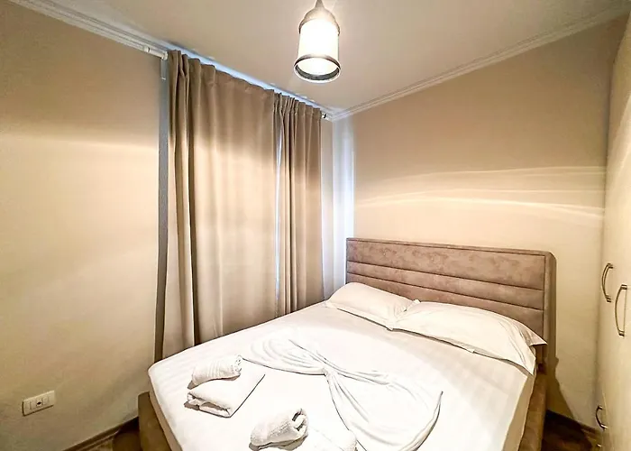 Grand Park 2br Апартаменты Тирана